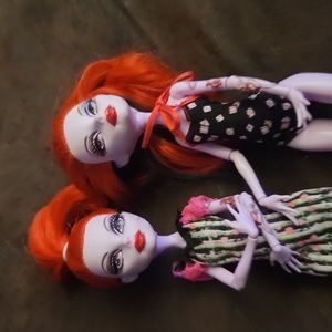 Pair of Monster High Operettas